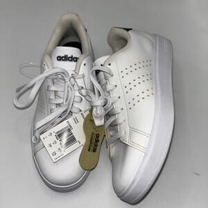 NWT Adidas Advantage 2.0 Sneakers Womens 7 White Navy Blue Cloudfoam Comfort